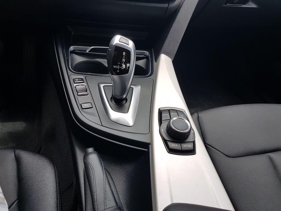 BMW 3 Series lease transfer cars Reseda CA